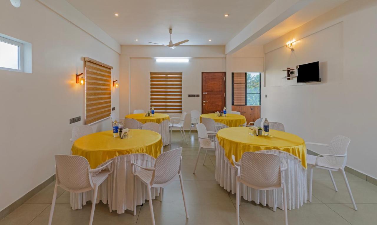 Treebo Amigos Residency Cochin Airport Hotel Kochi Dış mekan fotoğraf