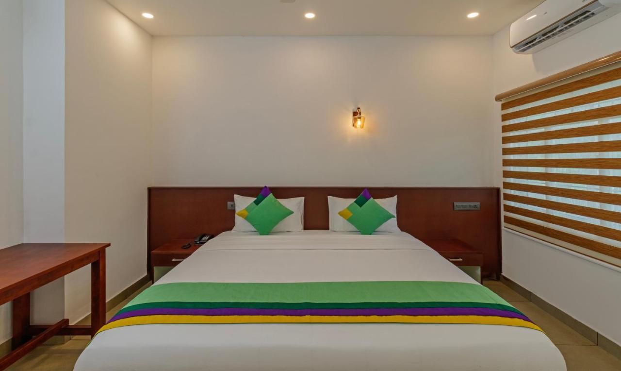 Treebo Amigos Residency Cochin Airport Hotel Kochi Dış mekan fotoğraf